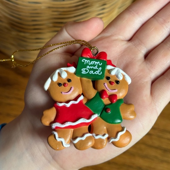 Vintage 1990 Gingerbread Mom and Dad Couple Holiday Ornament - Picture 1 of 6